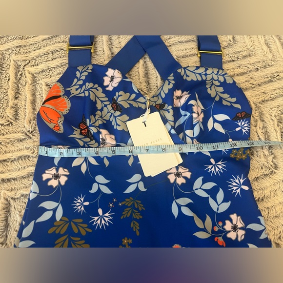 ๐ Ted Baker Kyoto Gardens Cross-over Top - Picture 17 of 17